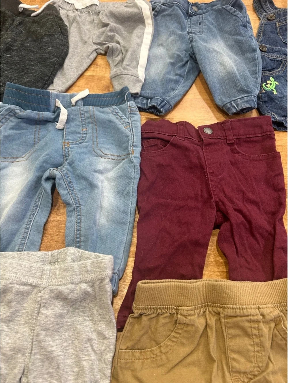 Baby boy Pants and Overalls Lot Size 0-3 Months